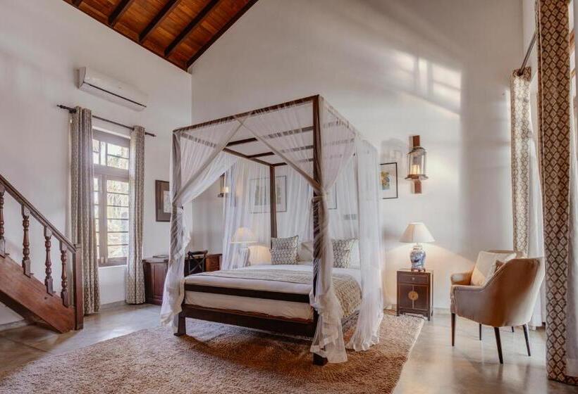 Family Suite, The Postcard Galle