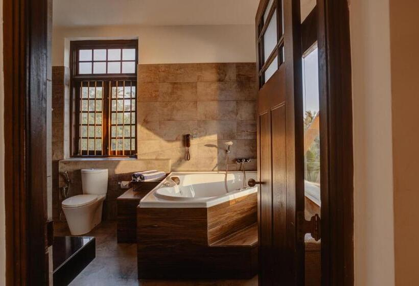 غرفة بريميوم, The Postcard Galle