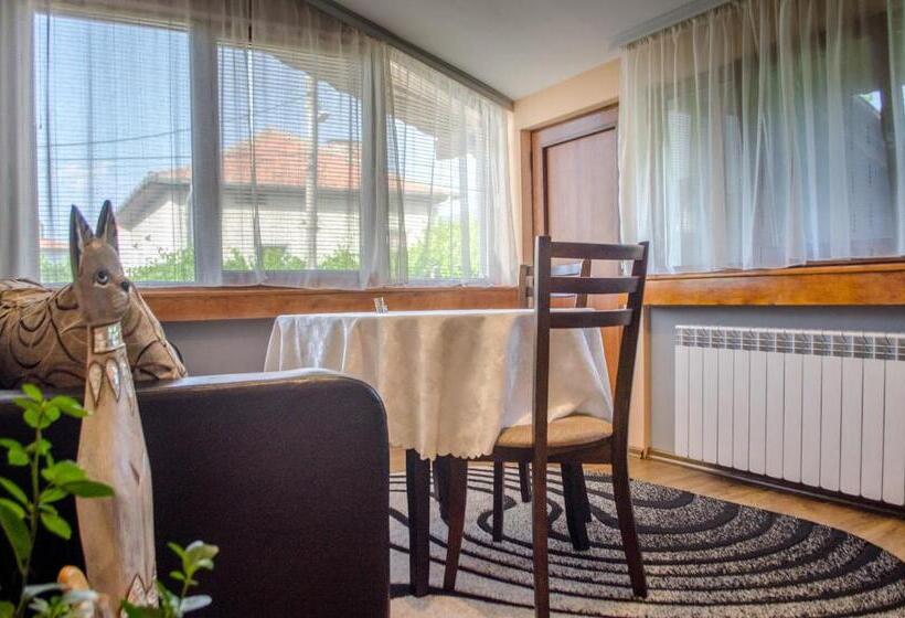 آپارتمان 1 خوابه با تراس, Guesthouse Juli