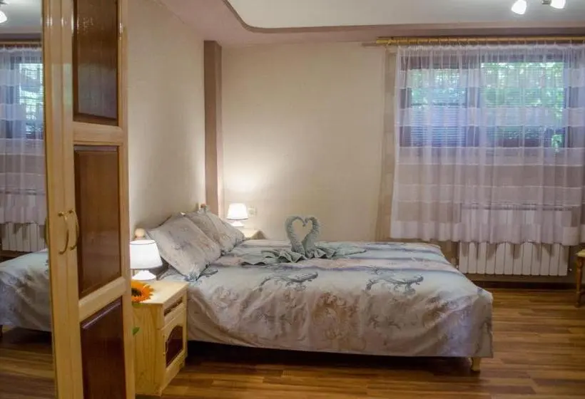 استودیو استاندارد با بالکن, Guesthouse Juli