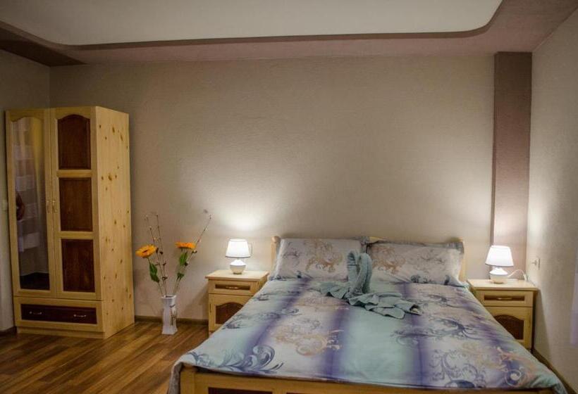 استودیو استاندارد با بالکن, Guesthouse Juli