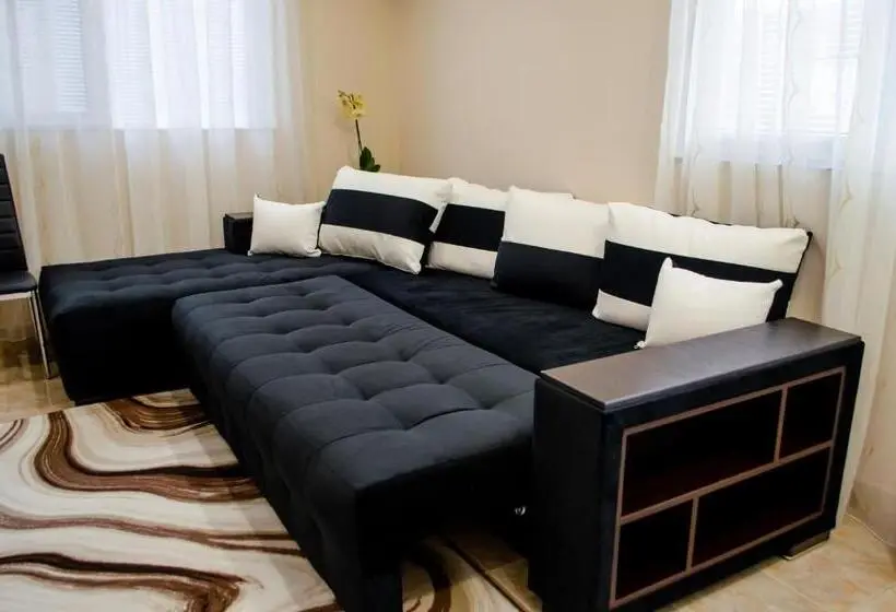 آپارتمان 1 خوابه با بالکن, Guesthouse Juli