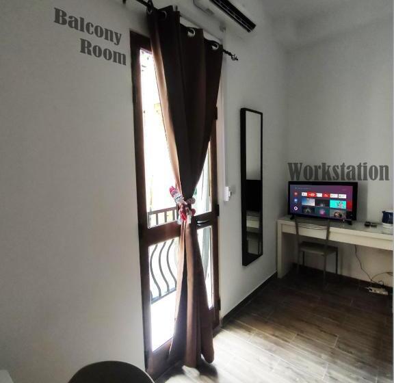 اتاق استاندارد چهارنفره با بالکن, Jessica Flat Malta Royal Guesthouse