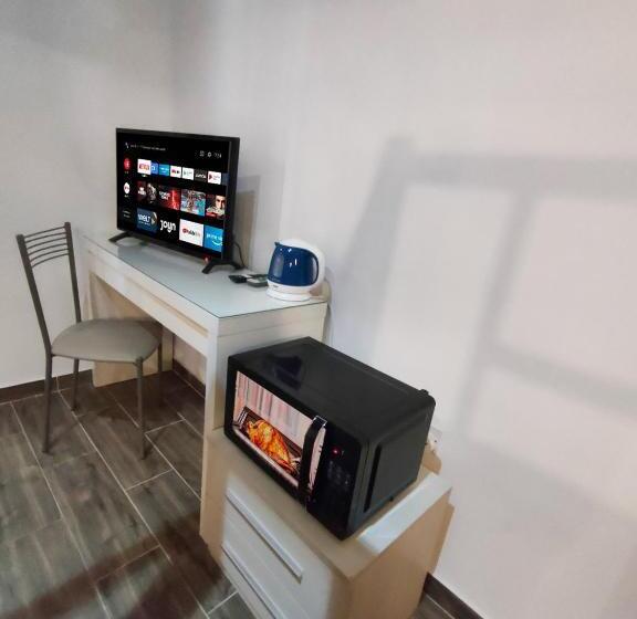 اتاق استاندارد چهارنفره با بالکن, Jessica Flat Malta Royal Guesthouse