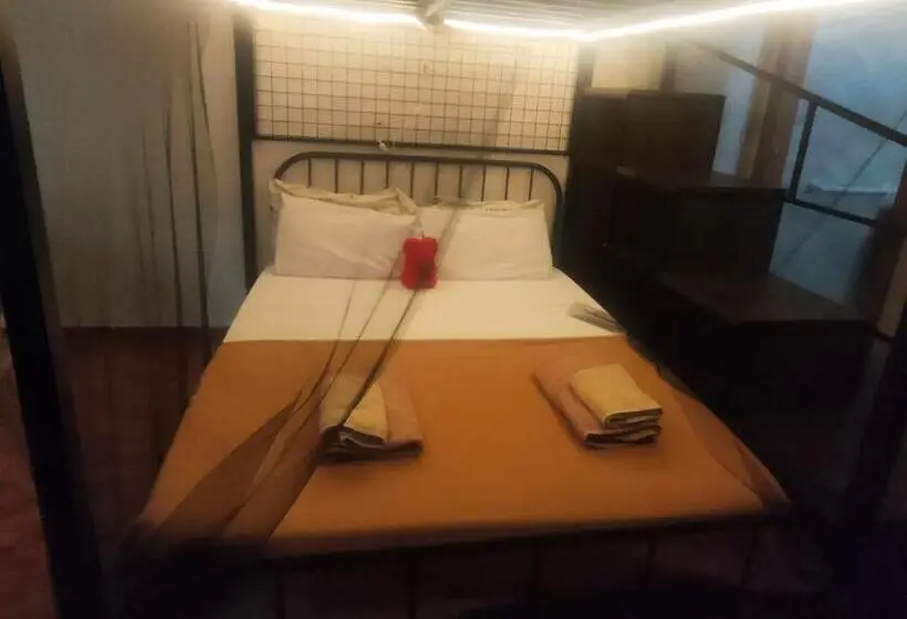 اتاق خانوادگی با چشم‌انداز جانبی دریا, Jessica Flat Malta Royal Guesthouse