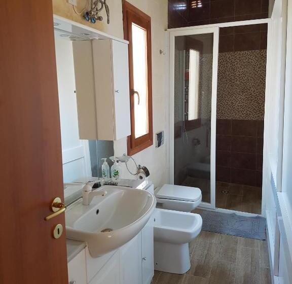 اتاق پریمیوم چهارنفره, Jessica Flat Malta Royal Guesthouse