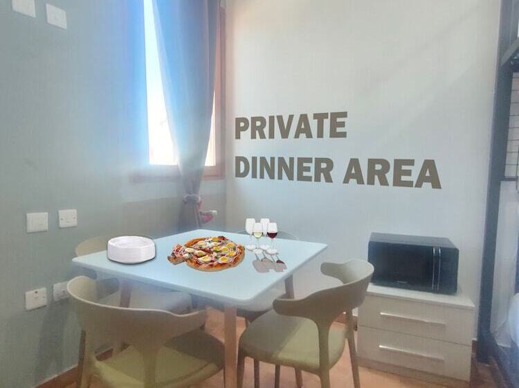 اتاق خانوادگی, Jessica Flat Malta Royal Guesthouse