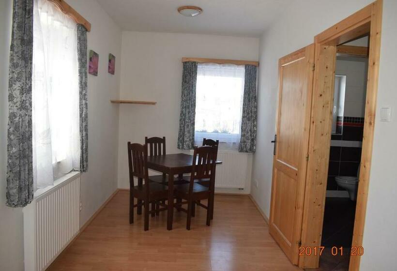 Family Suite, U Oslíka
