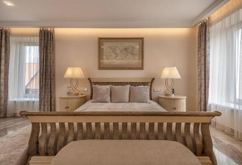 سوییت جونیور, Pušų Paunksnėje