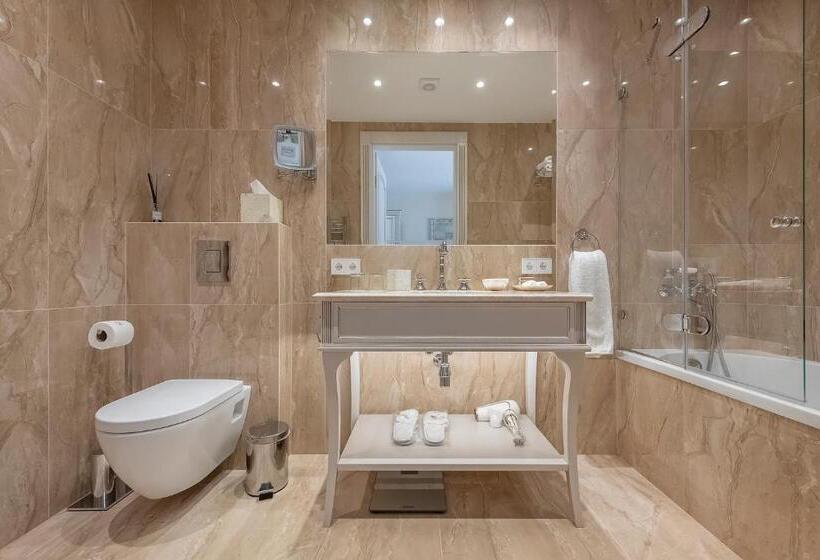 سوییت جونیور, Pušų Paunksnėje