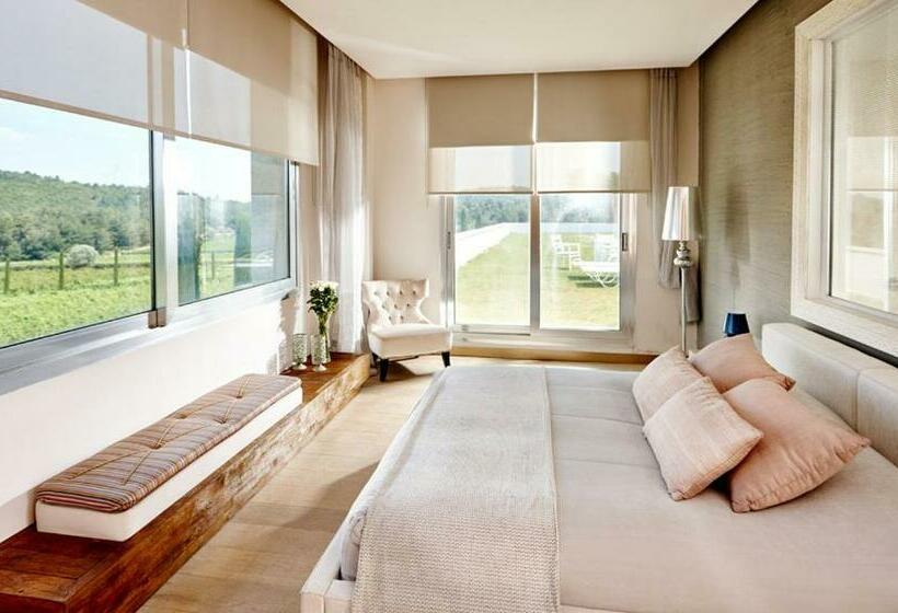 اتاق استاندارد, Two Rooms