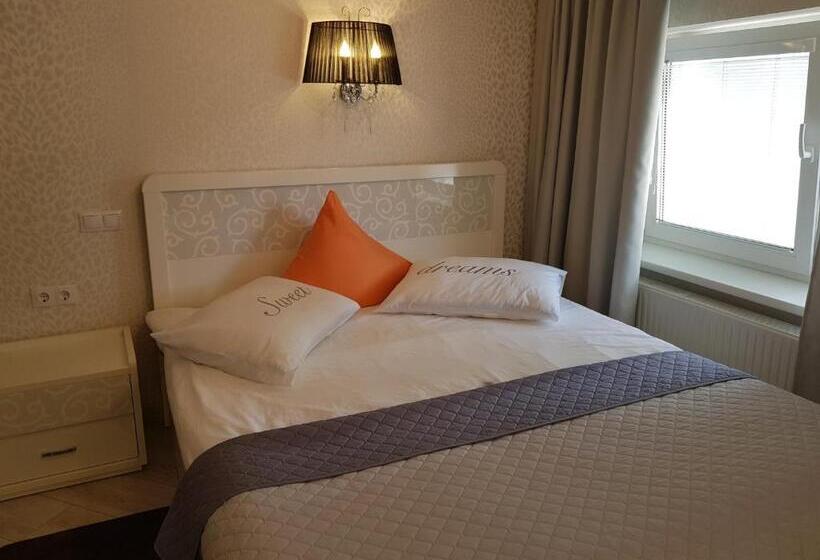 استودیوی استاندارد, Naiza Guesthouse And Apartments