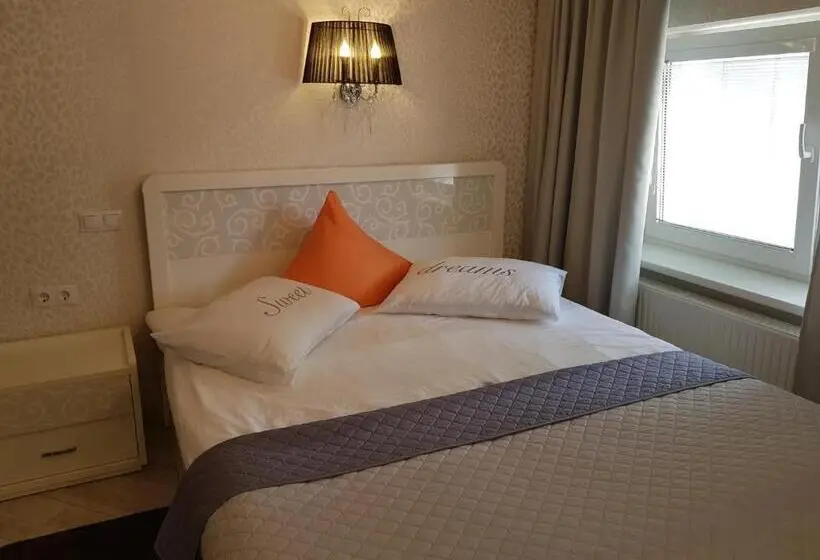 استودیوی استاندارد, Naiza Guesthouse And Apartments