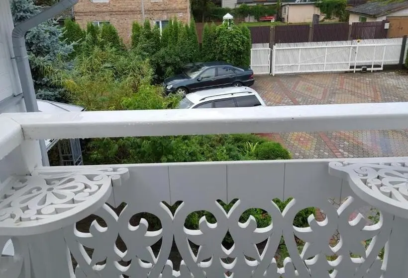 آپارتمان لوکس 1 خوابه, Naiza Guesthouse And Apartments