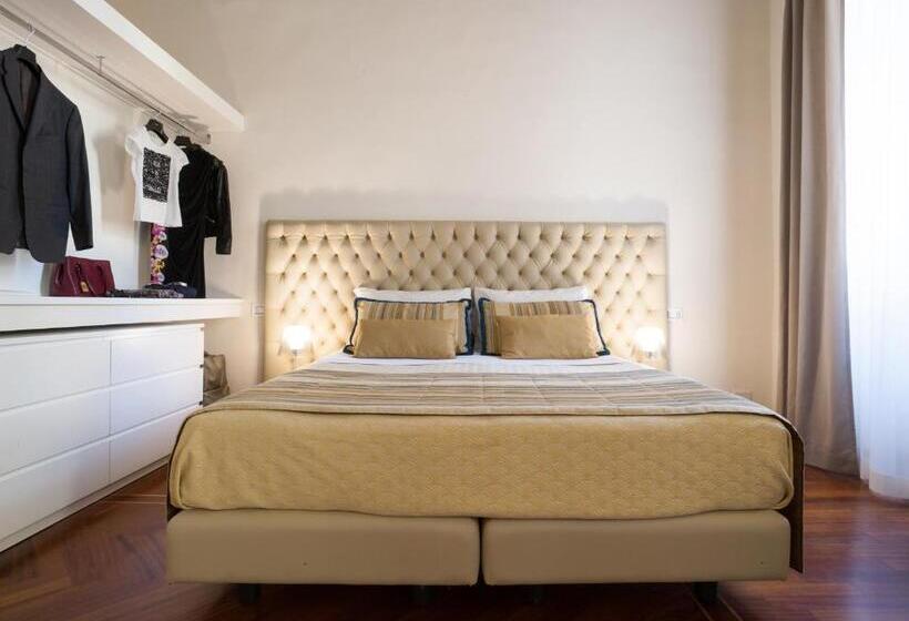 اتاق لوکس با تخت بزرگ, Antico Angelo   Residenza D Epoca