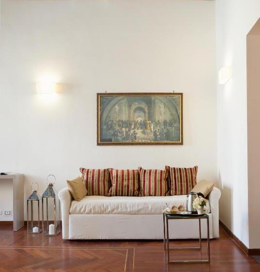 اتاق لوکس با تخت بزرگ, Antico Angelo   Residenza D Epoca