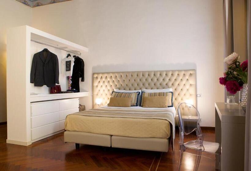 اتاق لوکس با تخت بزرگ, Antico Angelo   Residenza D Epoca