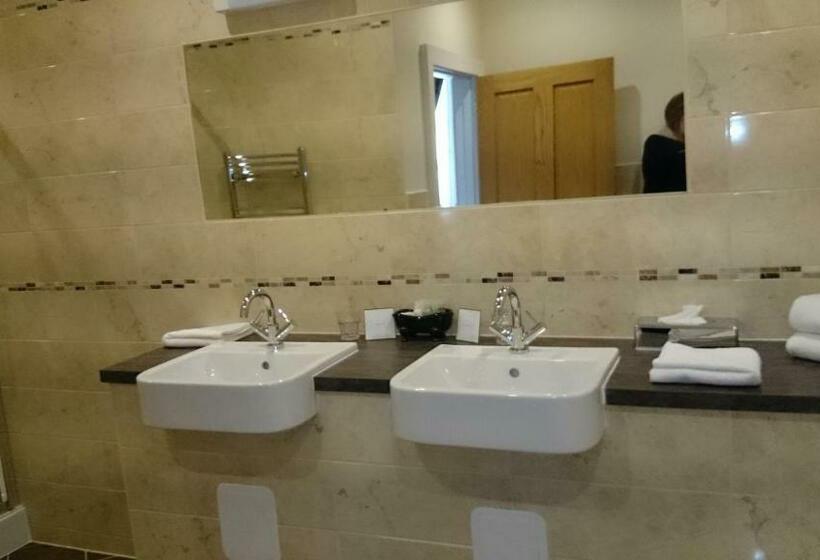 סוויטה עם נוף לנהר, Columba Hotel Inverness By Compass Hospitality