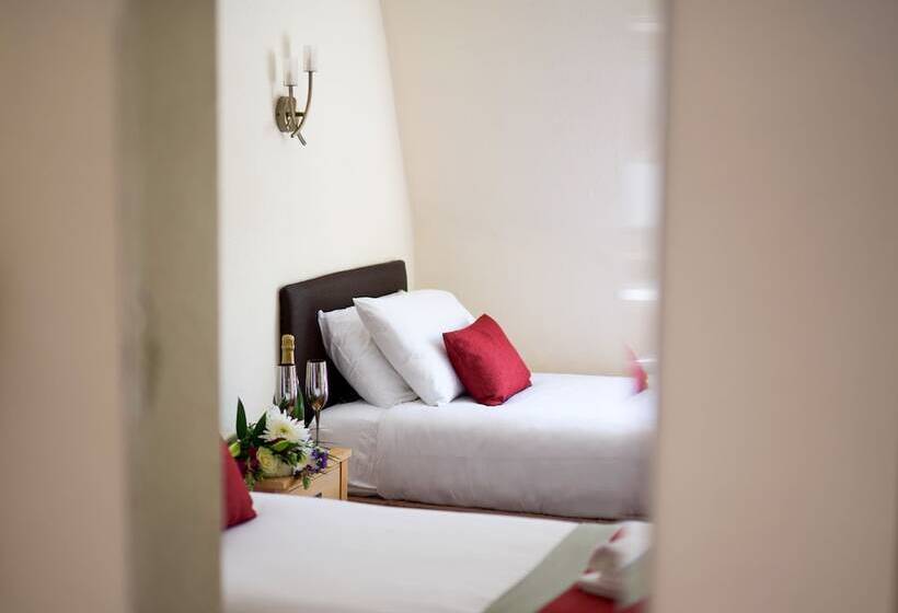 Номер Стандарт, Loch Ness Drumnadrochit