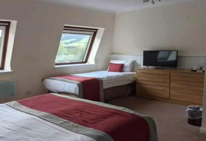 Standard Kolmen Hengen Huone, Loch Ness Drumnadrochit