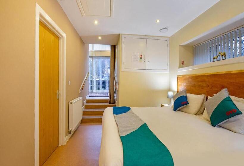 Четырехместный Номер Deluxe, Eastbank Hotel