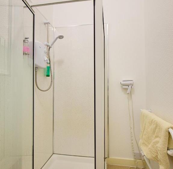 Номер Стандарт Индивидуальный Совместная Ванная, Eastbank Hotel