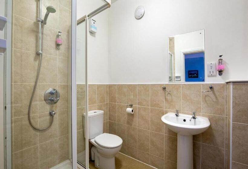 Трехместный Номер Deluxe, Eastbank Hotel