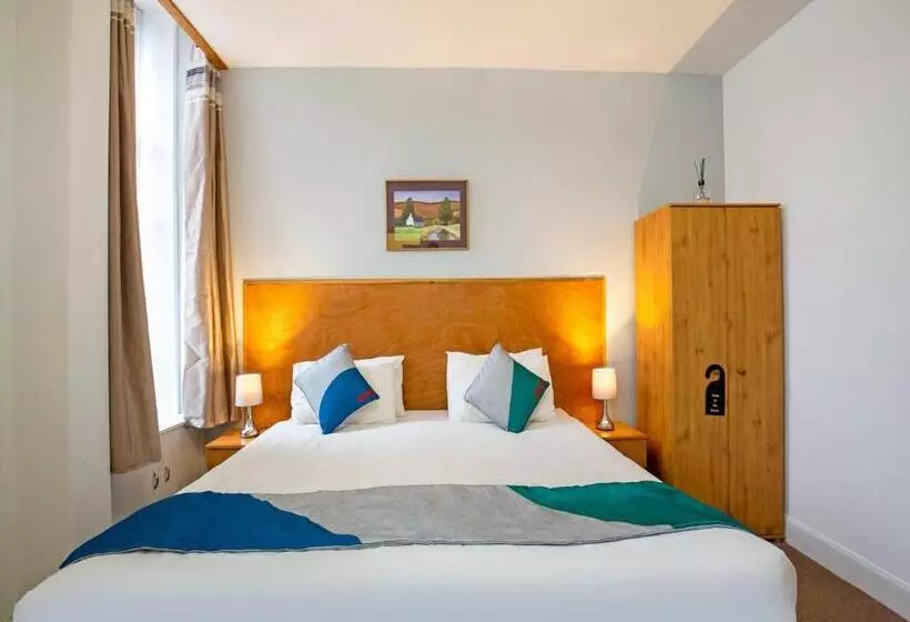 デラックストリプルルーム, Eastbank Hotel
