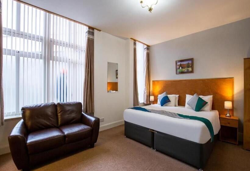 Трехместный Номер Deluxe, Eastbank Hotel