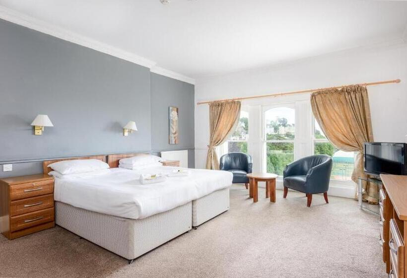 اتاق سوپریور, Abbey Lawn