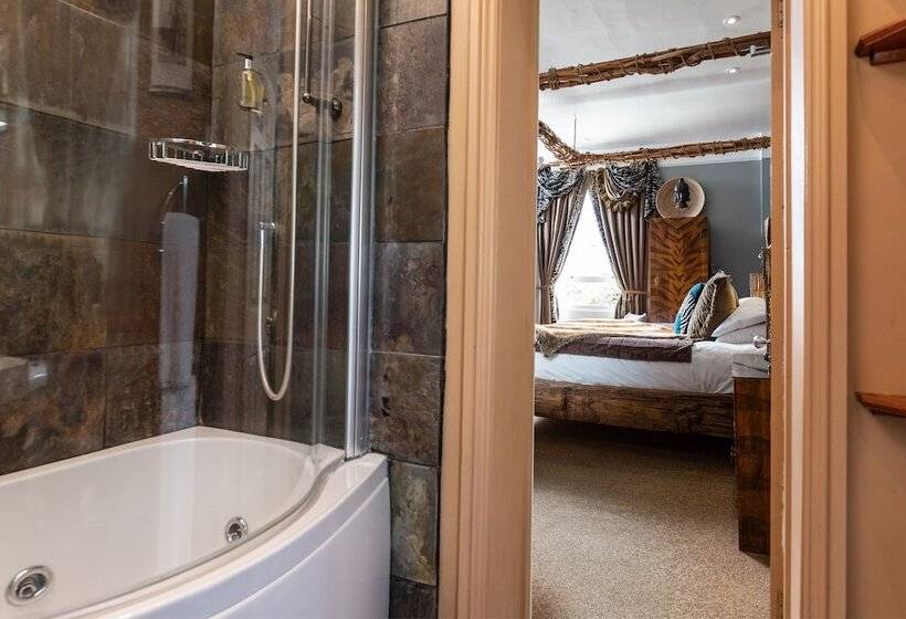 غرفة قياسية, Beaumont House