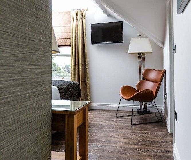 غرفة سوبيريور, Beaumont House