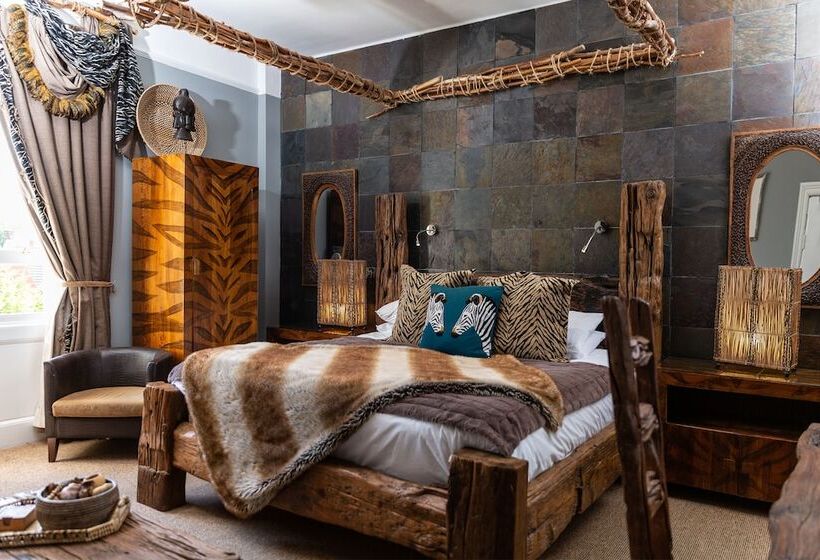 غرفة قياسية, Beaumont House