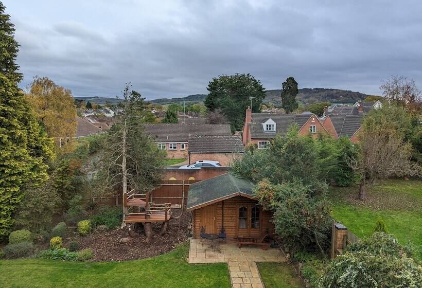 غرفة قياسية, Beaumont House