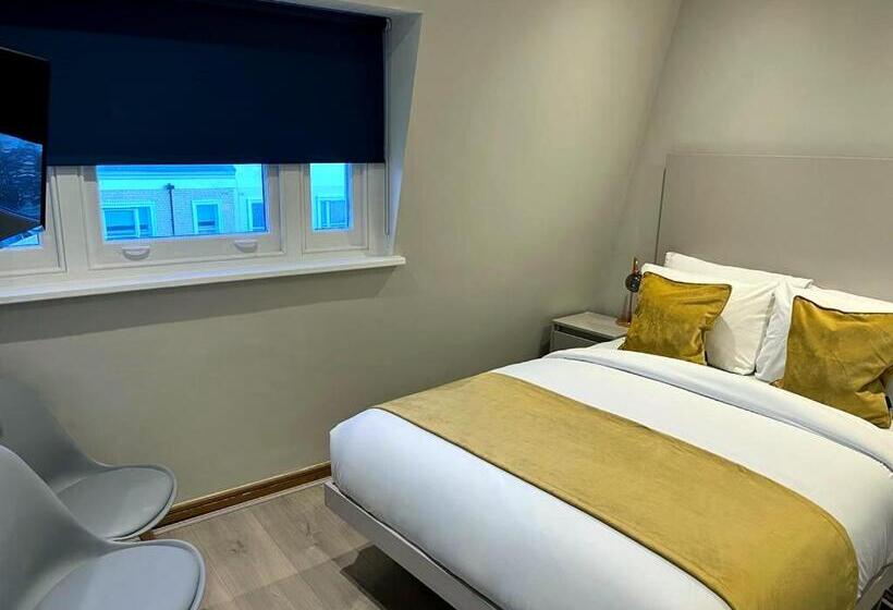 デラックスルーム, Boka Earls Court