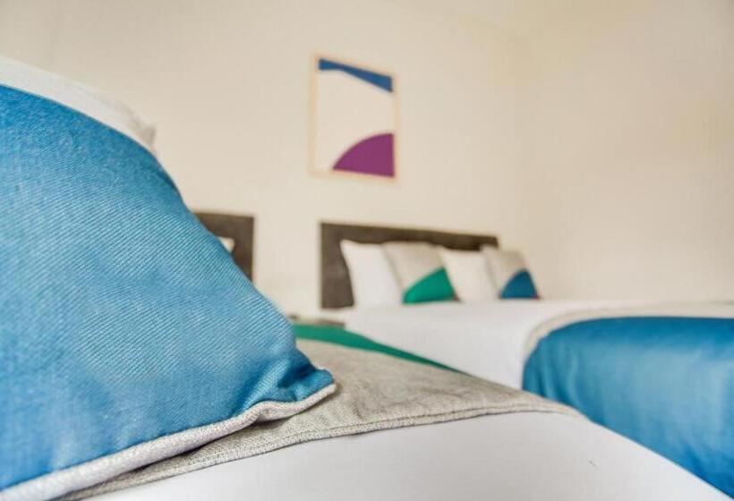 غرفة قياسية ثلاثية, Civic