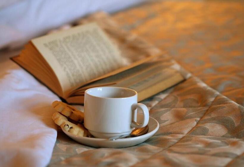 スイート, Gaskell Arms