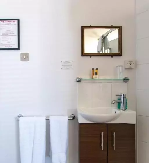 اتاق استاندارد یک تخته با سرویس بهداشتی مشترک, New Steine Hotel   B&b