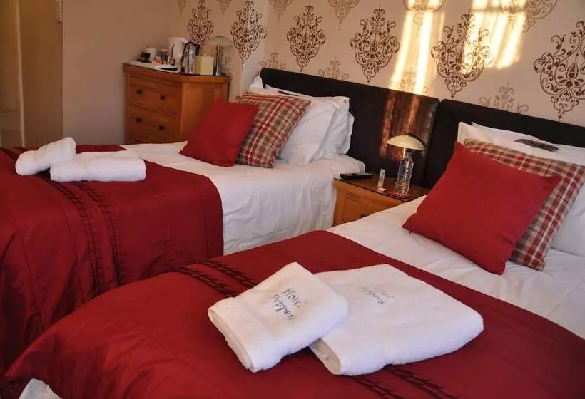 Standard Room King Size Bed, Peppers