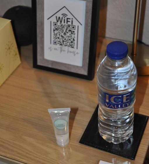 اتاق استاندارد یک نفره, Peppers