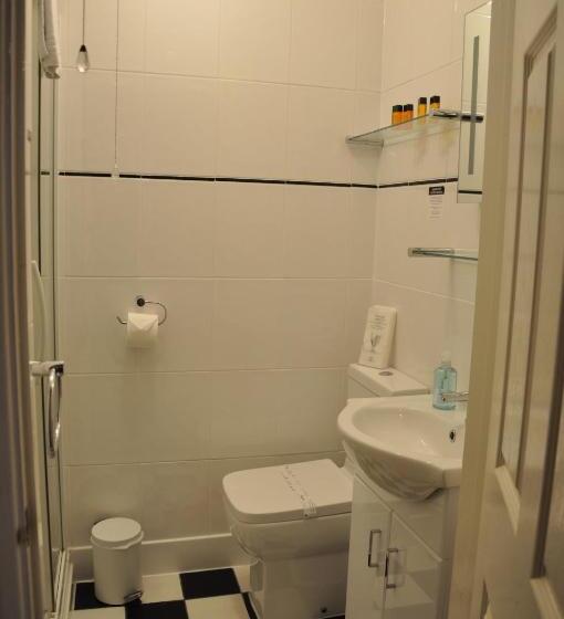 اتاق لوکس با تخت بزرگ, Peppers