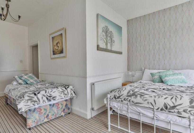 Семейный Номер Вид на Море, Serenity Guest House