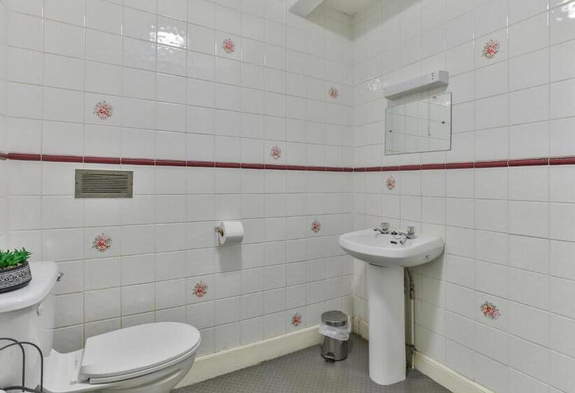 Номер Стандарт Вид на Сад, Serenity Guest House