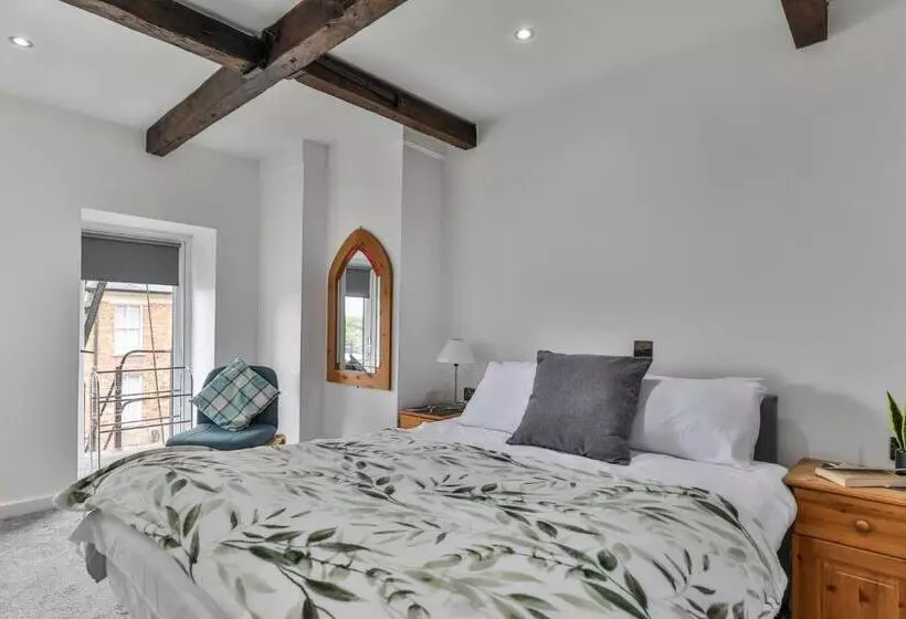 ファミリールーム, Serenity Guest House