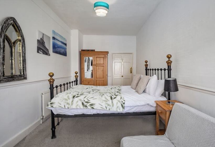 Семейный Номер, Serenity Guest House