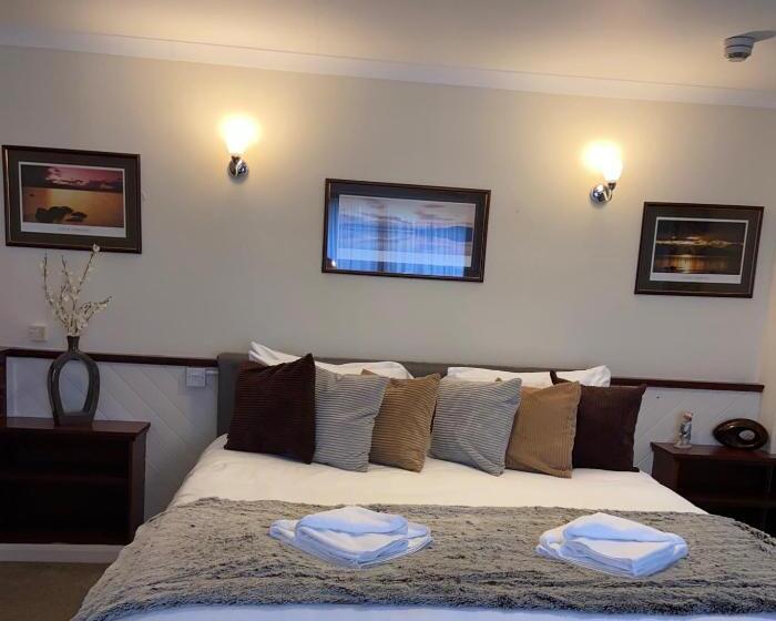 스탠다드 룸 킹사이즈 침대, The Bein Inn Hotel & Restaurant