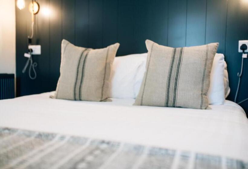 침실 1개 아파트, The Fullerton Arms