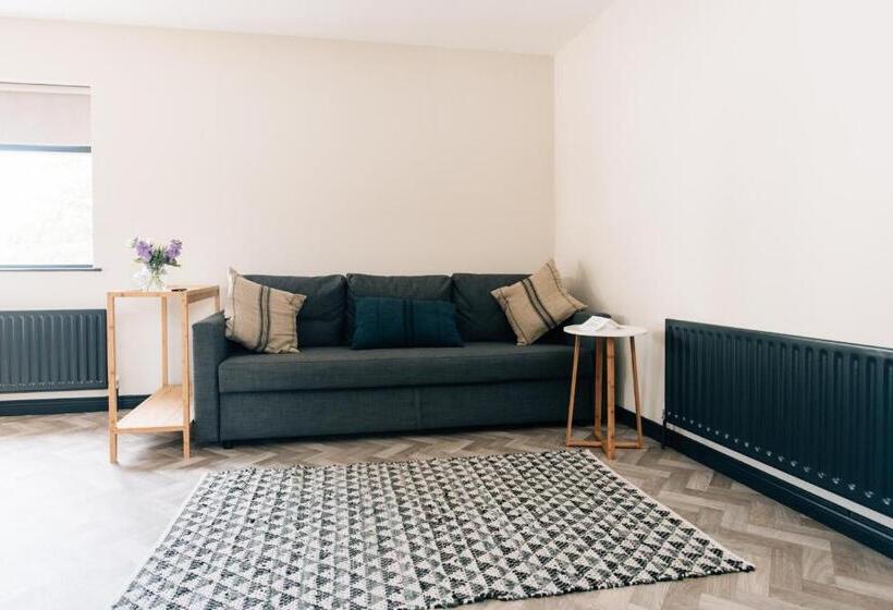 침실 1개 아파트, The Fullerton Arms