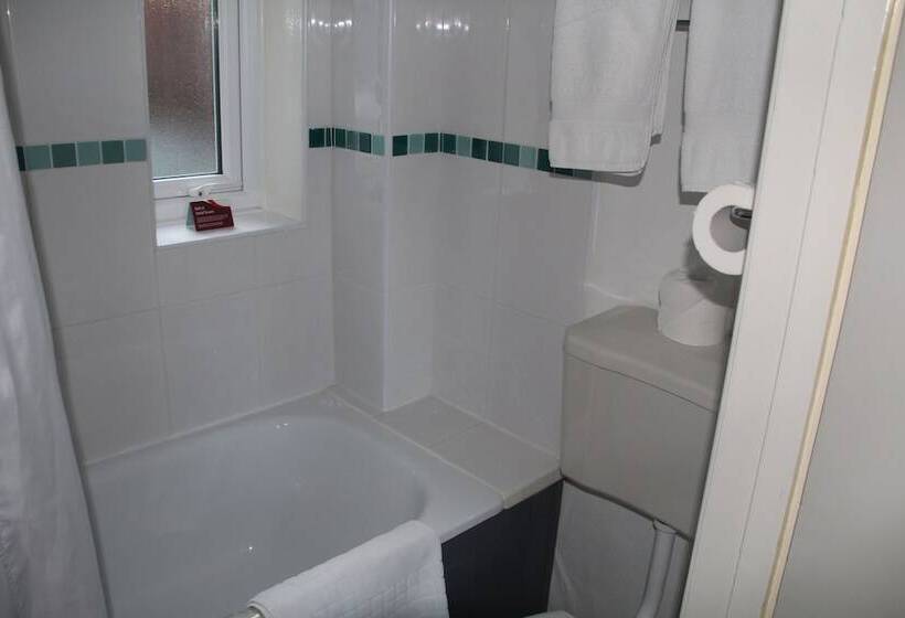 수피리어 룸, The Kenbury