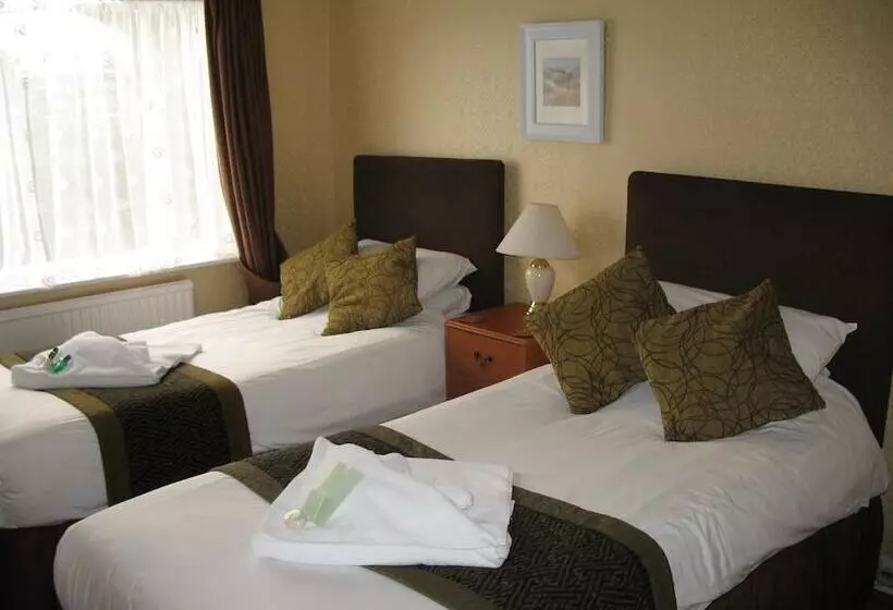 Perhehuone, The Kenbury